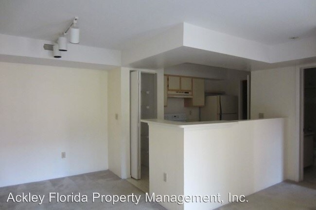 Building Photo - 3012 Parkway Blvd