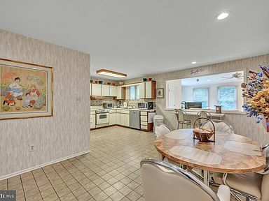 Foto del edificio - 1131 Haral Pl