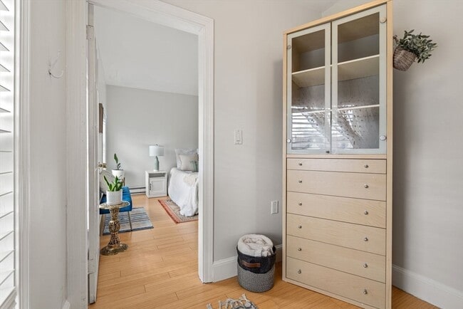 Building Photo - 377 Dorchester St