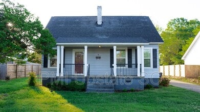 Building Photo - 68 Smythe Ave