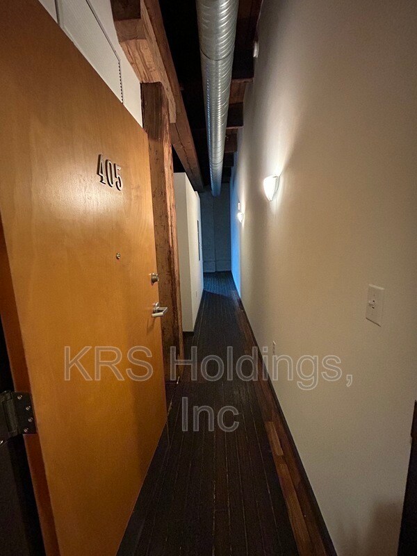 Building Photo - 110 S 15th St