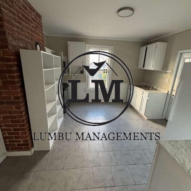 Building Photo - 421 Worsham St