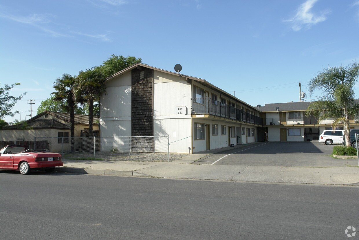 Foto del edificio - 214-242 12th St