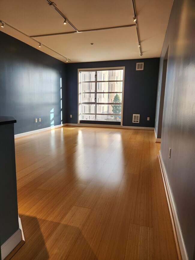 Foto del edificio - 585 9th St