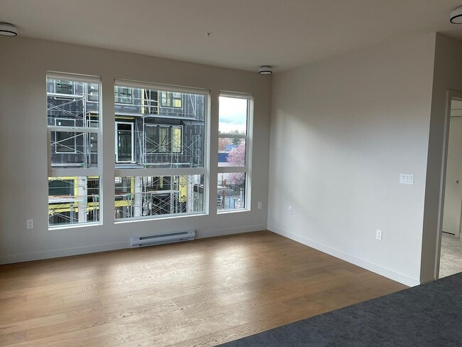 Building Photo - 629 Speed Ave