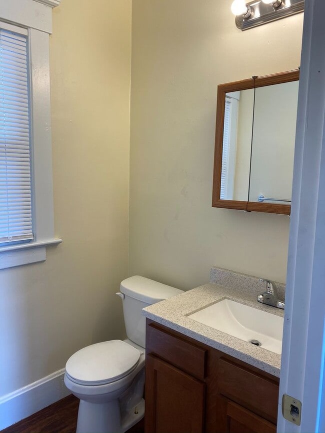 Foto del edificio - 326 E Liberty St