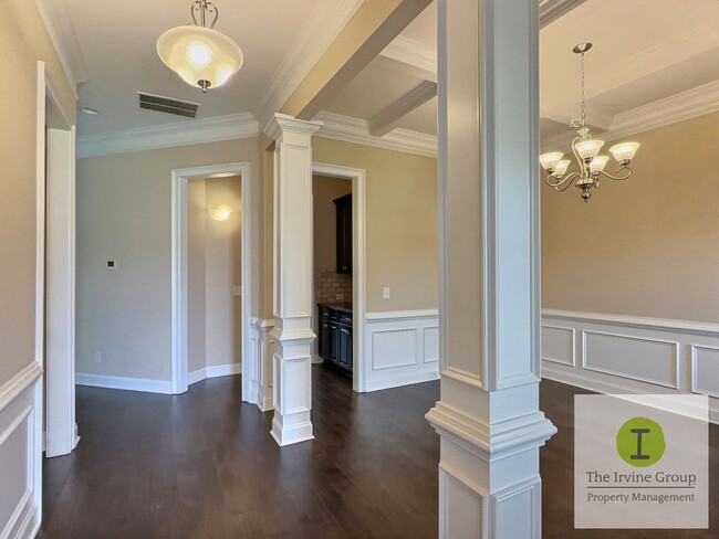 Building Photo - 6 bed, 3.5 bath in Prattville!