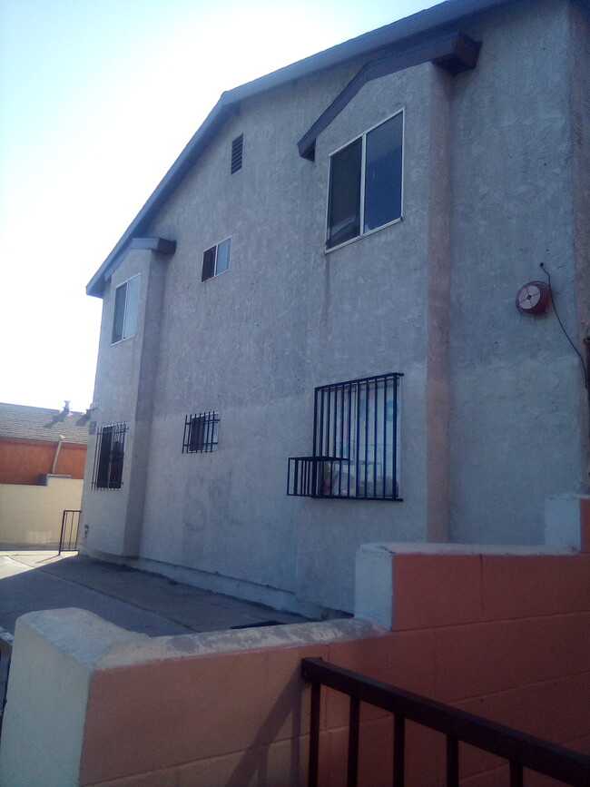 11747 S. VERMONT AVENUE - 11747 S Vermont Ave
