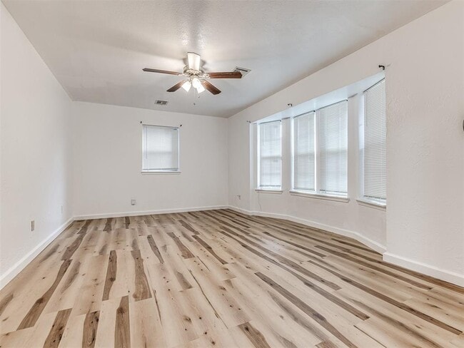 Foto del edificio - 225 NW 80th St