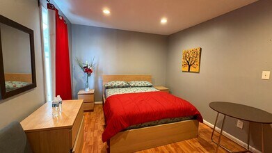 Building Photo - 1017 Brixton Ct