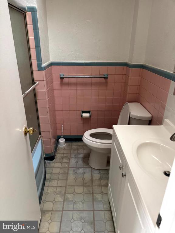 Foto del edificio - 7258 Mansfield Ave