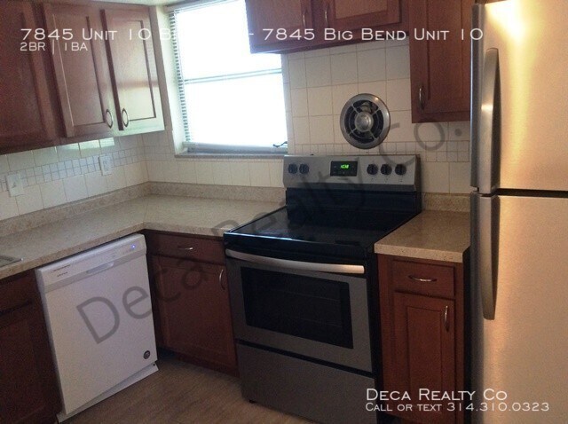 Building Photo - 2 Bedroom Apartment