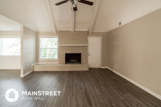 Foto del edificio - 2526 Jenwood St