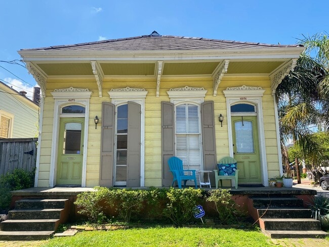 Building Photo - 6072 Annunciation St