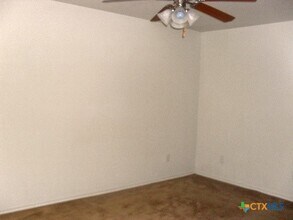 Building Photo - 2914 Ashley Dr