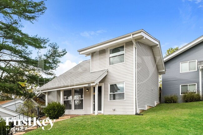 Building Photo - 455 Down Hill Dr