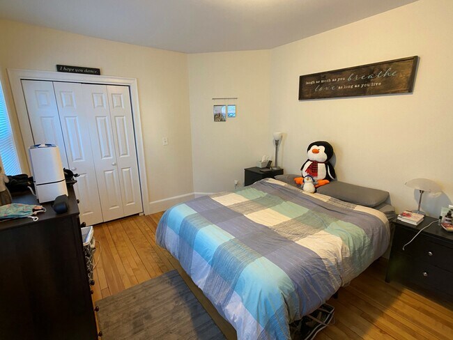 Building Photo - 15 Sargent Ave