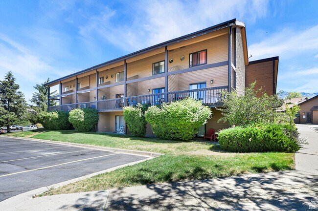 Foto del edificio - 3615 N Wolf Ldg Dr