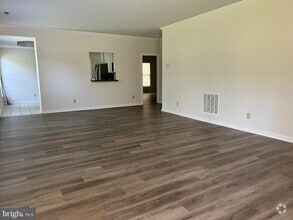Building Photo - 11307 Macon Dr