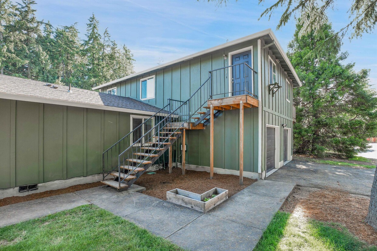 Primary Photo - 2423 NW 3rd Ave