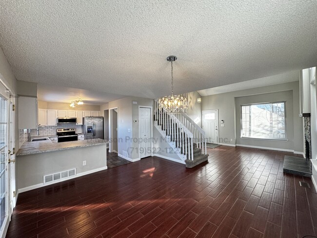 Building Photo - 9208 Chieftan Dr