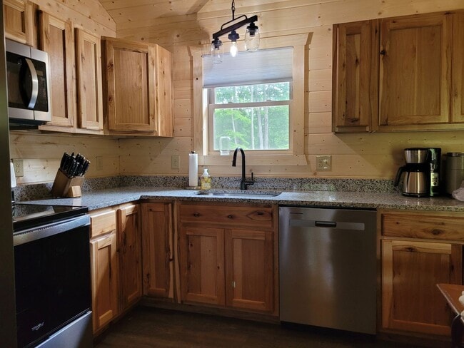 Foto del edificio - Beautiful Brand New 2bd Cabin in Trade, Tennessee