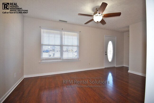 Building Photo - Great Mboro home near I-24/840, fenced-in backyard, 2 car garage