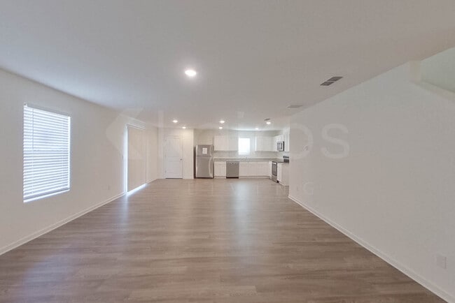 Building Photo - 103 Flat Rock Ml Trl