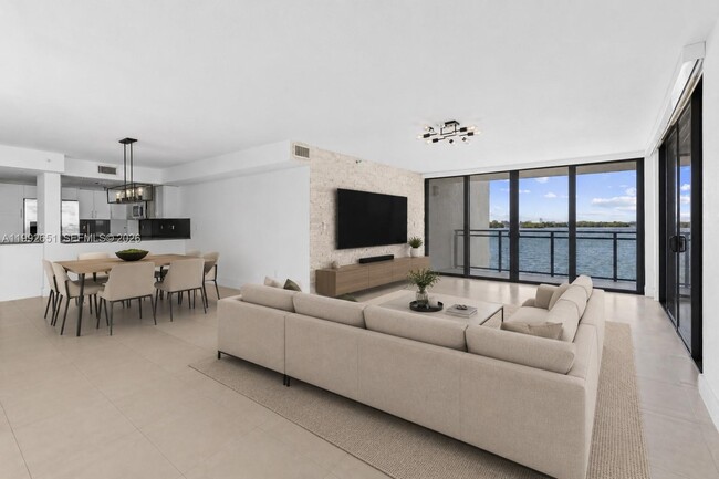 Building Photo - 7751 NE Bayshore Ct