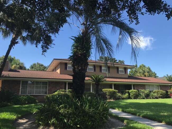 Foto del edificio - 130 Spring Lake Hills Dr