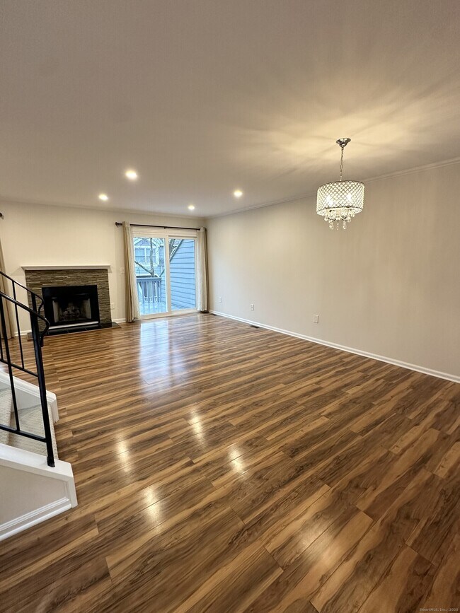 Building Photo - 26 Fawn Ridge Ln