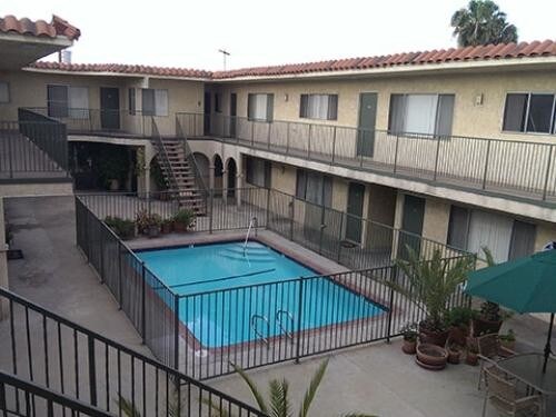 Foto del edificio - 4015 W 137th St