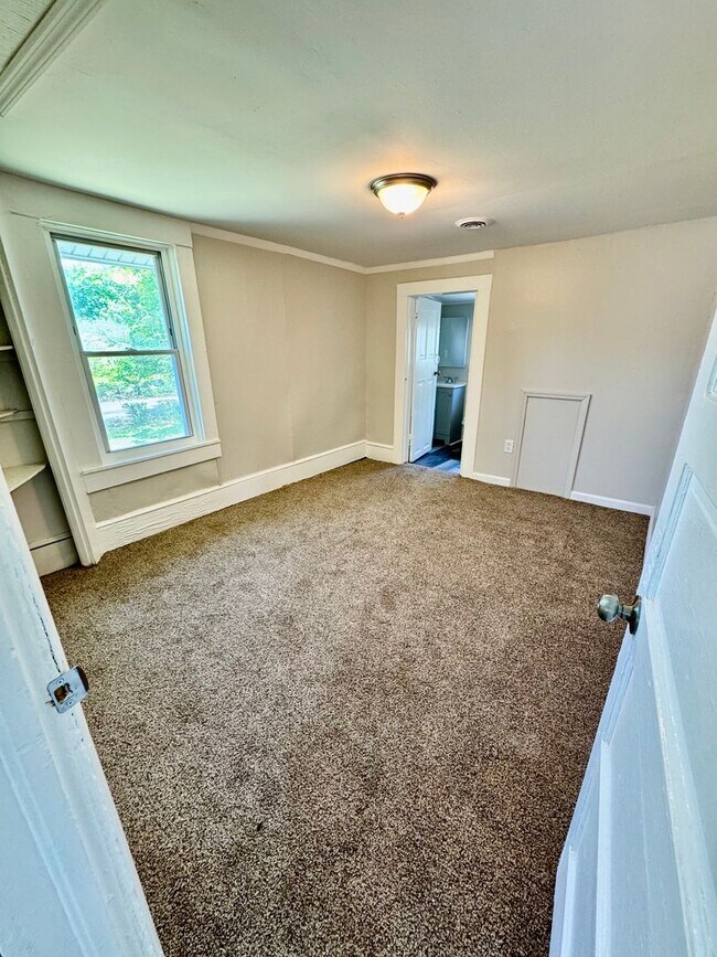 Foto del edificio - One Bedroom Apartment