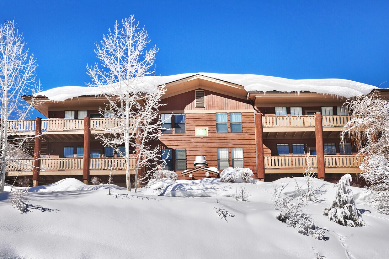 Foto principal - 8371 Meadowview Dr