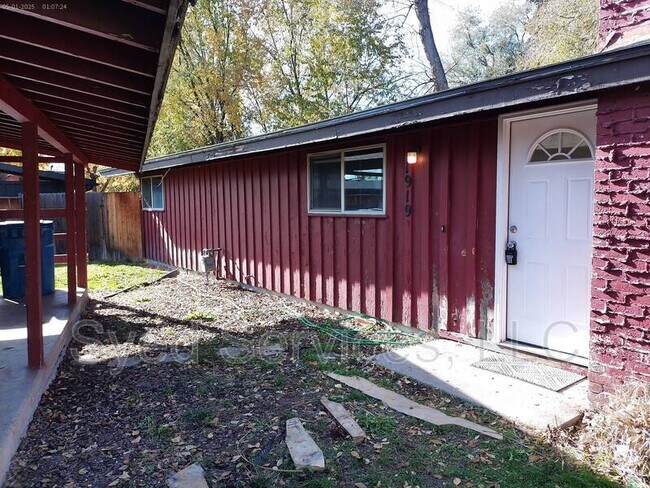Foto del edificio - 1919 S Orchard St
