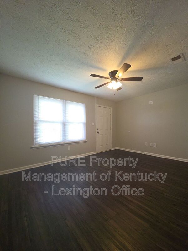 Foto del edificio - 114 Birch Dr