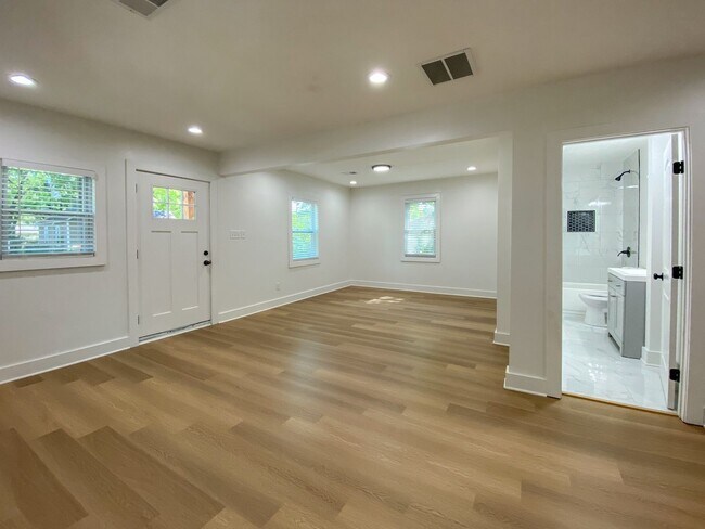 Building Photo - Beautiful New Contruction Home For Rent in...
