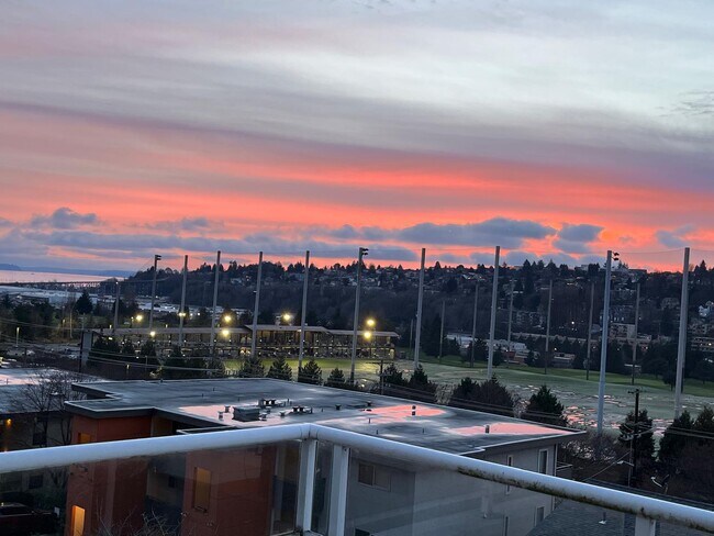 Foto del edificio - 2851 14th Ave W