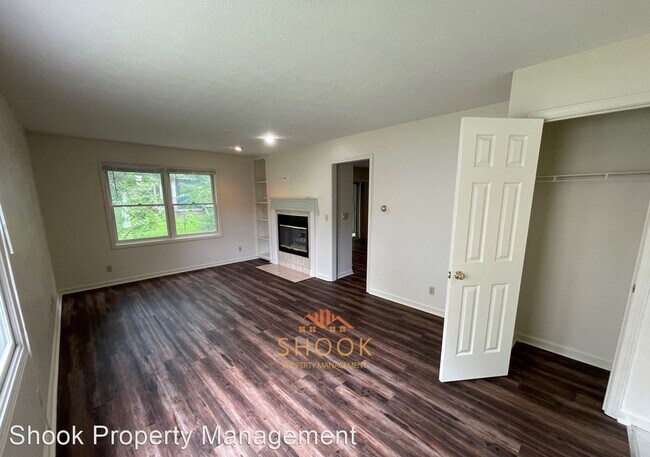 Building Photo - 3 br, 3.5 bath House - 1714 Ashbury Ct