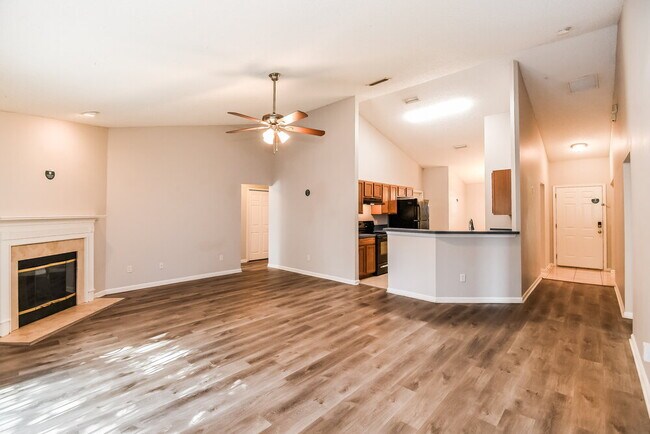 Building Photo - 13944 Ridgewick Dr