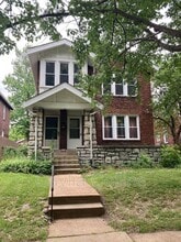 Building Photo - 5340 Bancroft Ave