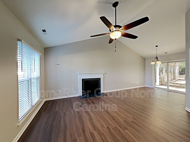 Building Photo - 1040 Chaucery Ln