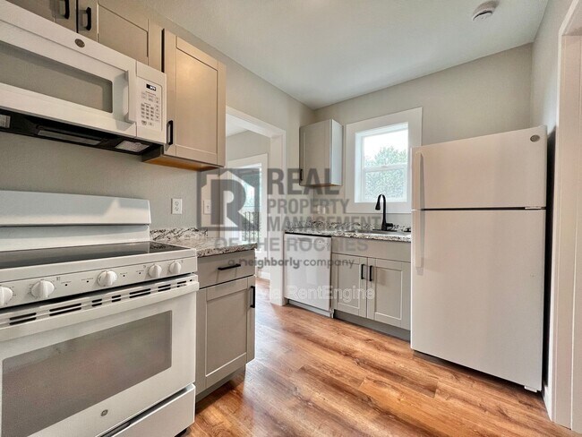 Foto del edificio - 1100 Dodge Ct