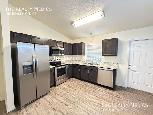 Foto del edificio - 5328 NW 2nd Pl