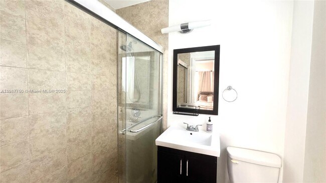 Foto del edificio - 751 Euclid Ave