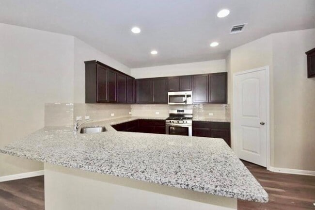 Building Photo - 2813 Bridekirk Dr