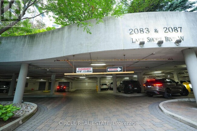 Building Photo - 2087-2087 Lake Shore Blvd W