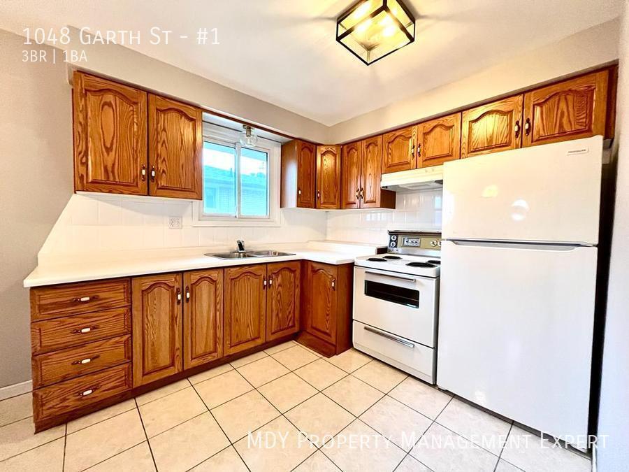 Primary Photo - Amazing West Mountain Location!