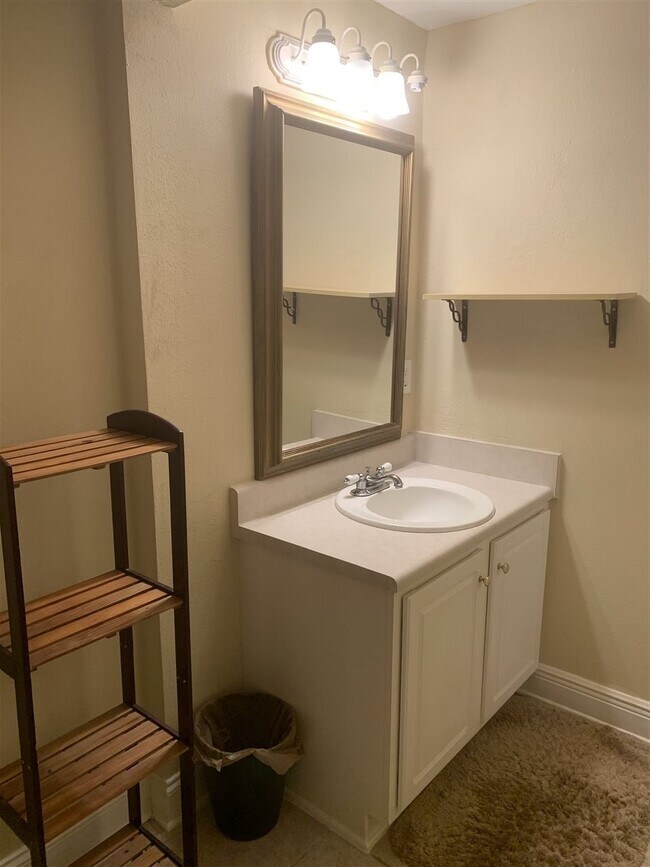 Foto del edificio - 411 E 7th Ave