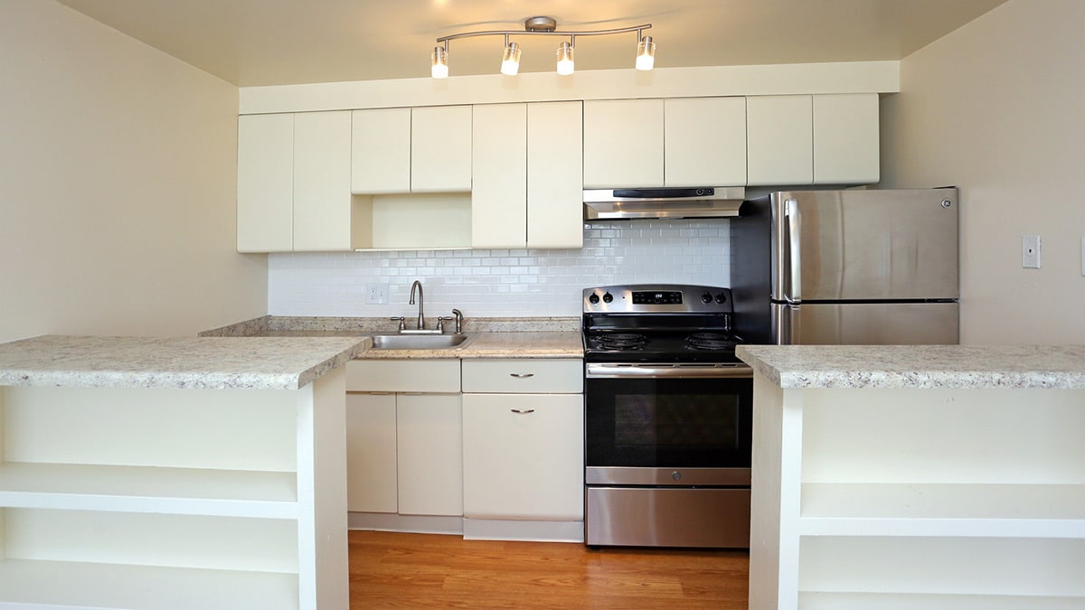 Four Winds Apartments 75007506 W 10th Ave Lakewood, CO Apartments